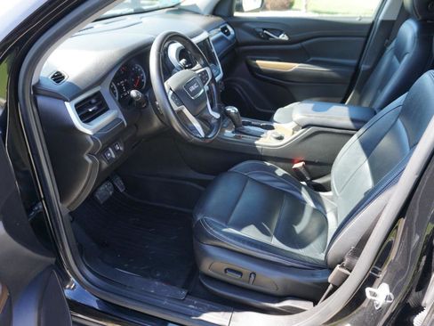 Used 2019 GMC Acadia SLE w/ LPO, Floor Liner Package image 7