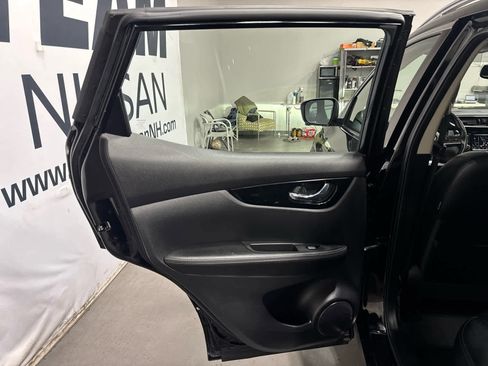 Used 2022 Nissan Rogue Sport SL w/ Premium Package image 23