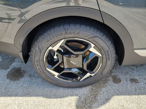 New 2026 Kia Sportage EX FWD image 39