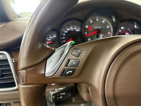Used 2015 Porsche Panamera 4S Executive image 22