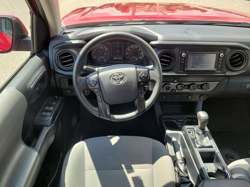 Used 2019 Toyota Tacoma SR w/ SR Convenience Package AWD/4WD image 9