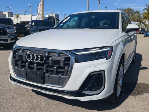 Used 2025 Audi Q7 3.0T Premium Plus image 9