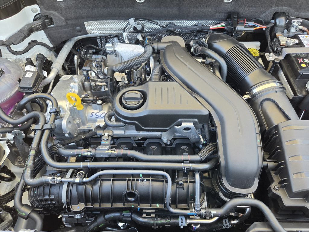 New 2027 Volkswagen Taos S FWD image 24