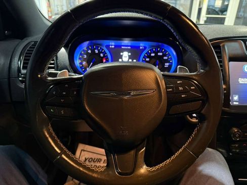 Used 2019 Chrysler 300 S image 10