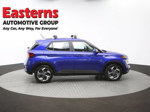 Used 2023 Hyundai Venue Limited FWD image 42