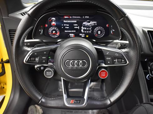 Used 2017 Audi R8 V10 w/ Carbon Exterior Package AWD/4WD image 7
