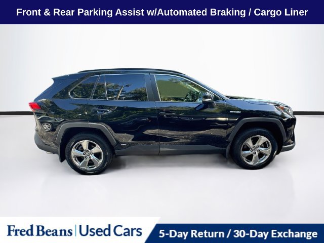 Used 2021 Toyota RAV4 XLE Premium AWD/4WD image 11
