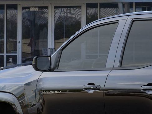 New 2026 Chevrolet Colorado LT image 12