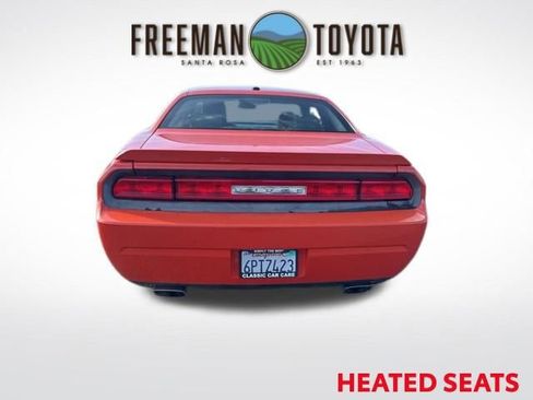 Used 2010 Dodge Challenger R/T image 6