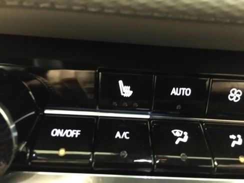 New 2026 Chevrolet Equinox LT w/ Convenience Package II image 23