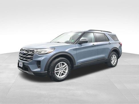 New 2026 Ford Explorer Active image 4