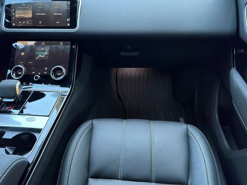 Used 2023 Land Rover Range Rover Velar R-Dynamic S AWD/4WD image 33