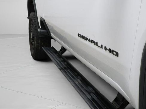 Used 2025 GMC Sierra 3500 Denali Ultimate AWD/4WD image 36