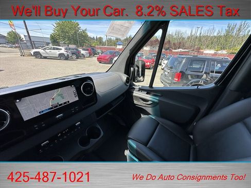 Used 2024 Mercedes-Benz Sprinter 2500 image 17