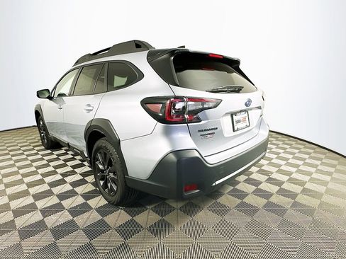 Certified 2025 Subaru Outback Onyx Edition image 7