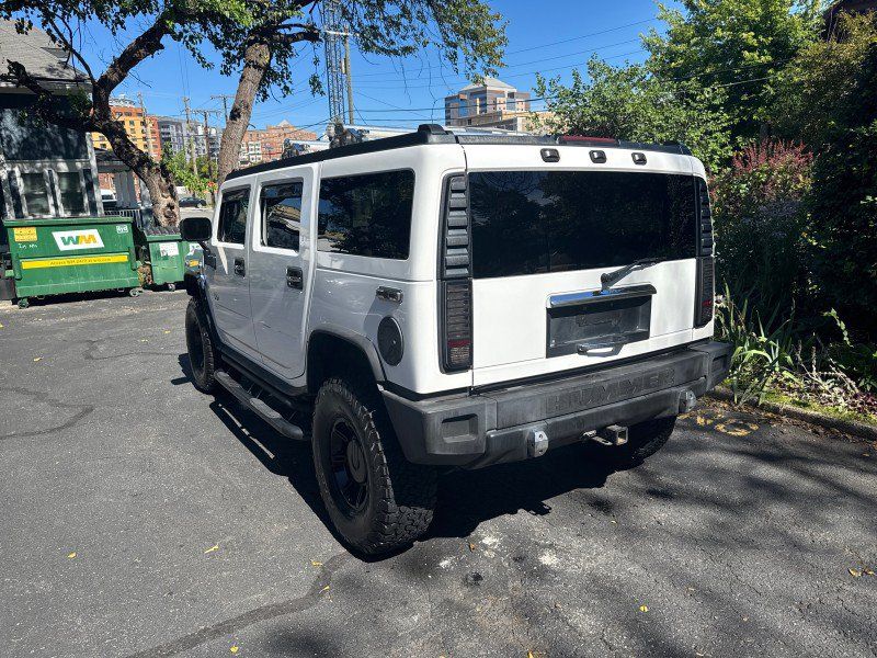 Used 2003 HUMMER H2 w/ Preferred Equipment Group AWD/4WD image 4