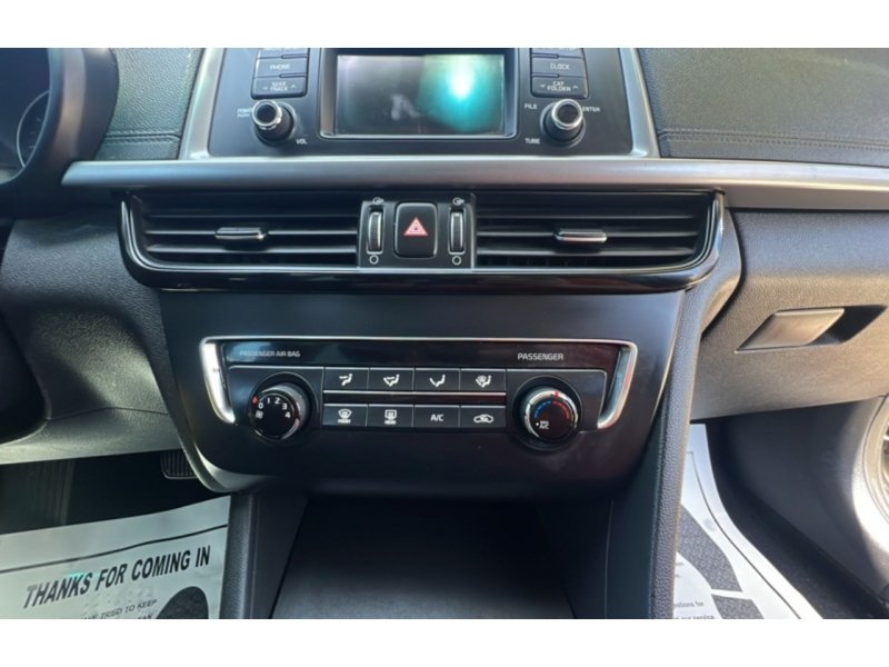 Used 2016 Kia Optima LX FWD image 24