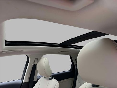 Used 2016 Ford Edge Titanium w/ Equipment Group 302A image 24