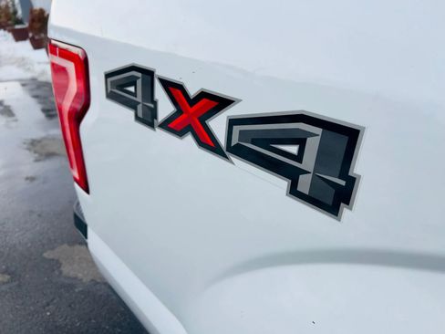 Used 2015 Ford F150 XLT w/ Trailer Tow Package image 8