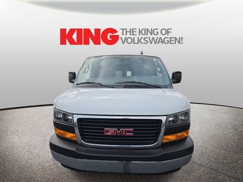 Used 2024 GMC Savana 2500 w/ Driver Convenience Package RWD image 2