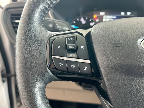 Used 2021 Ford Escape SEL image 17