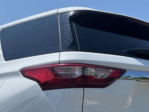 Used 2019 Chevrolet Traverse LS FWD image 18