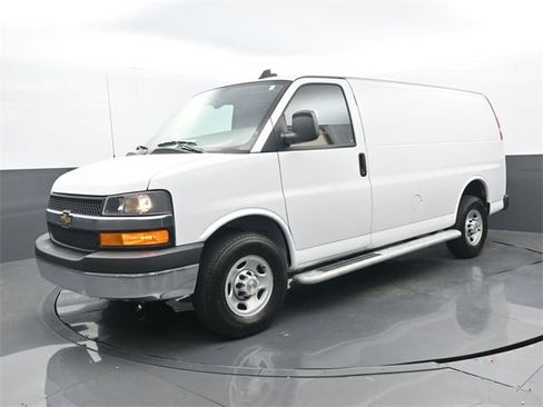 Used 2024 Chevrolet Express 2500 w/ Driver Convenience Package image 19
