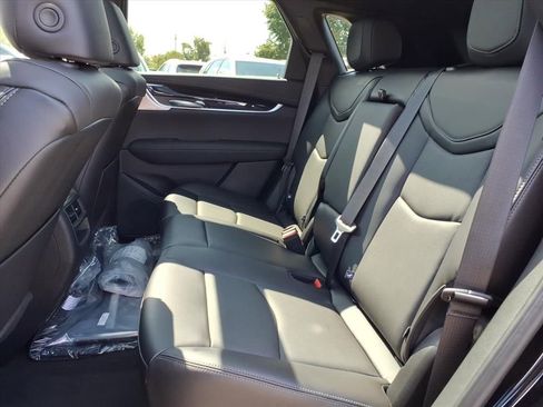 New 2025 Cadillac XT5 Premium Luxury w/ LPO, Floor Liner Package image 10