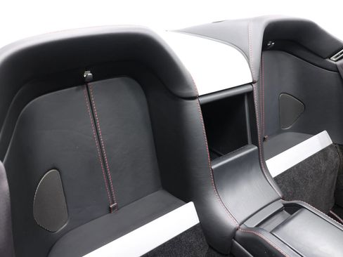 Used 2016 Aston Martin V8 Vantage GT RWD image 55