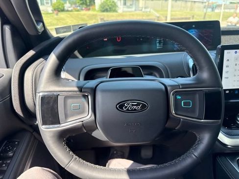 Used 2026 Ford Expedition Max Platinum w/ Stealth Appearance Package AWD/4WD image 13