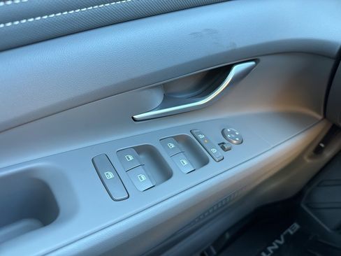 New 2025 Hyundai Elantra Sport image 28