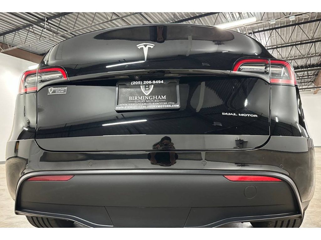 Used 2021 Tesla Model Y Long Range AWD/4WD image 14