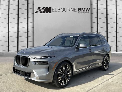 New 2026 BMW X7 xDrive40i w/ Premium Package image 3