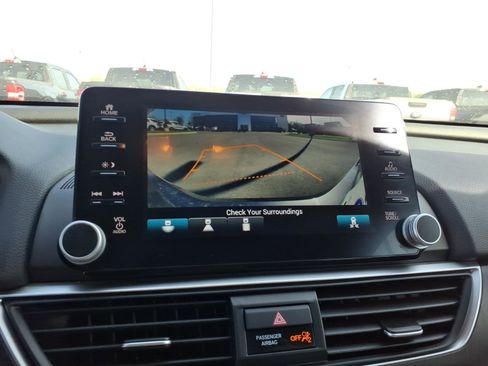 Used 2019 Honda Accord EX image 23