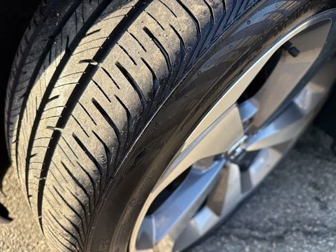 Used 2019 Honda Accord Touring image 7