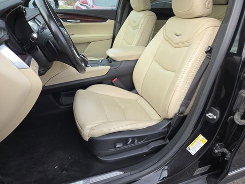 Used 2019 Cadillac XT5 Luxury image 6