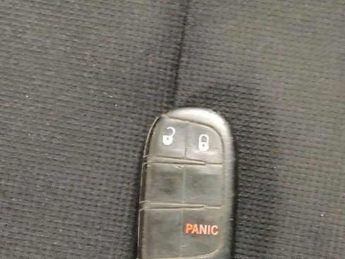 Used 2016 Dodge Durango SXT image 32