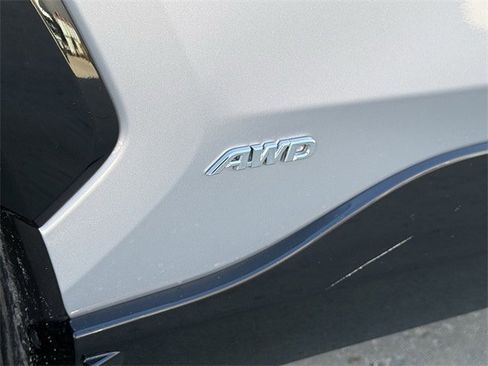Used 2025 Toyota RAV4 XSE w/ Advanced Technology Package image 10