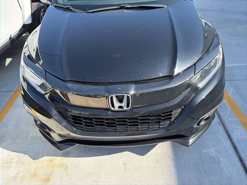Used 2022 Honda HR-V Sport image 2
