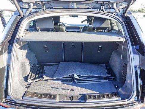 Used 2024 Land Rover Range Rover Evoque Dynamic SE image 27