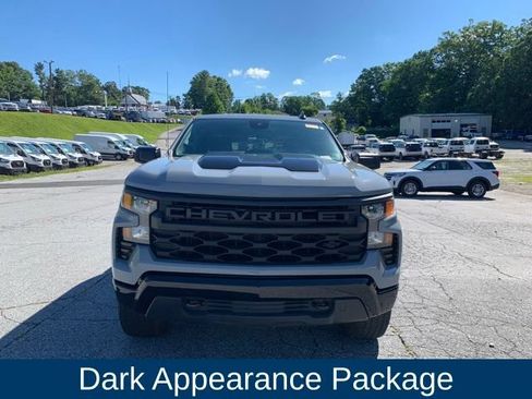 Used 2025 Chevrolet Silverado 1500 Custom Trail Boss w/ Dark Appearance Package AWD/4WD image 3