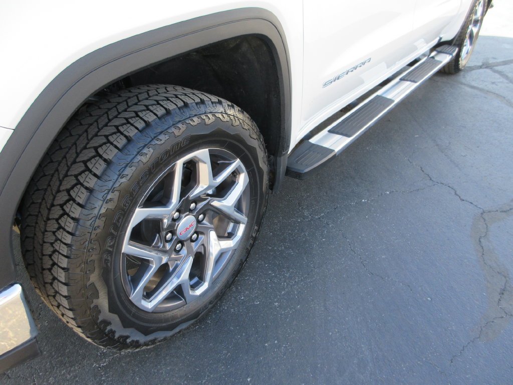 Certified 2024 GMC Sierra 1500 SLT w/ SLT Premium Plus Package AWD/4WD image 13