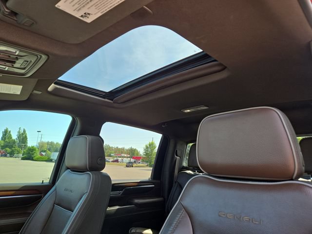 Used 2024 GMC Sierra 3500 Denali w/ Denali Reserve Package AWD/4WD image 30