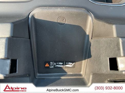 Used 2022 GMC Sierra 1500 Denali AWD/4WD image 19