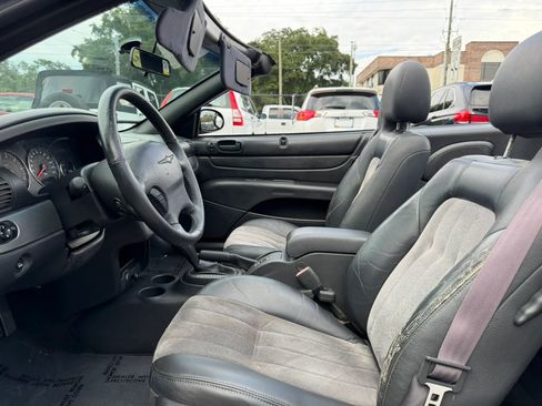 Used 2004 Chrysler Sebring LXi FWD image 16