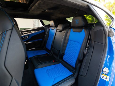 Used 2019 Lamborghini Urus AWD/4WD image 95