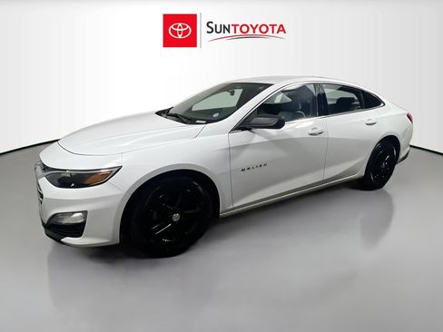 Used 2023 Chevrolet Malibu LS image 9