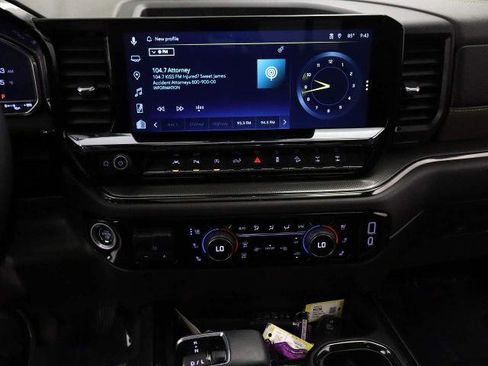 Used 2025 Chevrolet Silverado 1500 ZR2 w/ Technology Package image 38