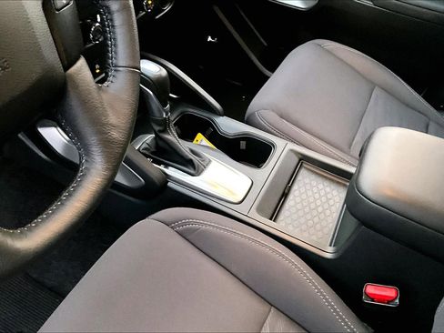 Used 2024 Nissan Frontier SV w/ Hardbody Edition image 18