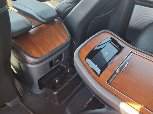 New 2026 Lincoln Navigator L Black Label AWD/4WD image 13
